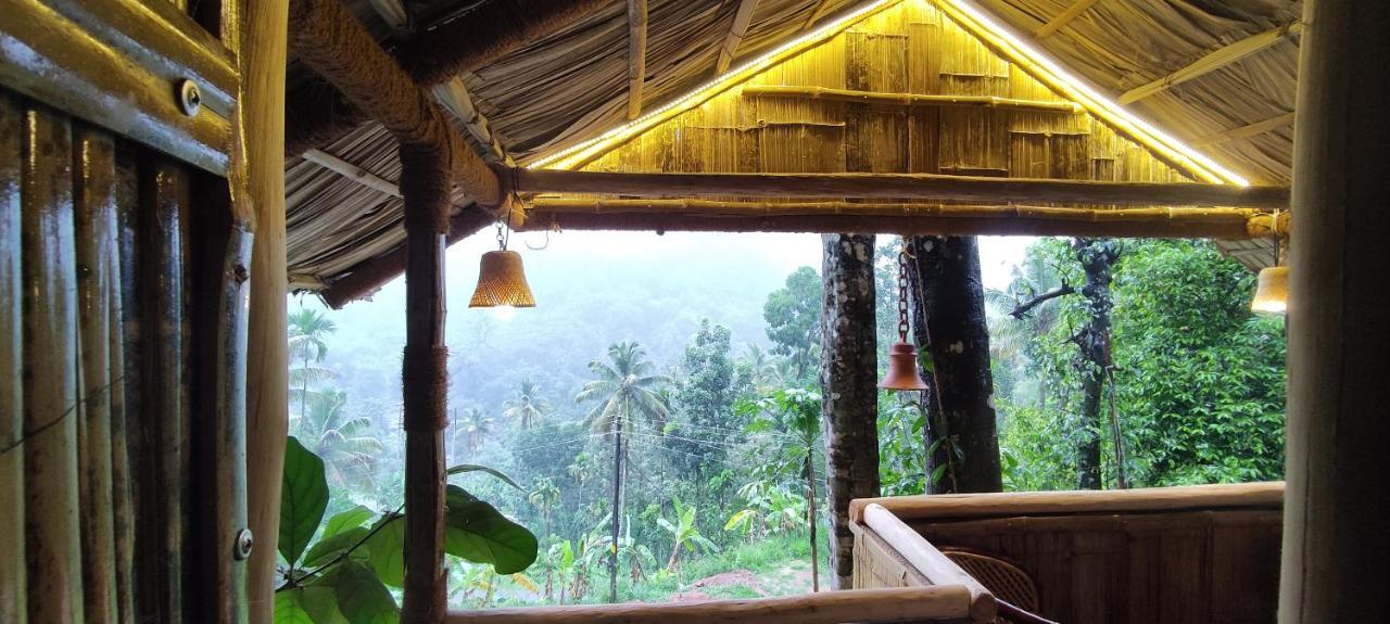 Fab - Bamboo Hut With Open Shower Munnar Extérieur photo