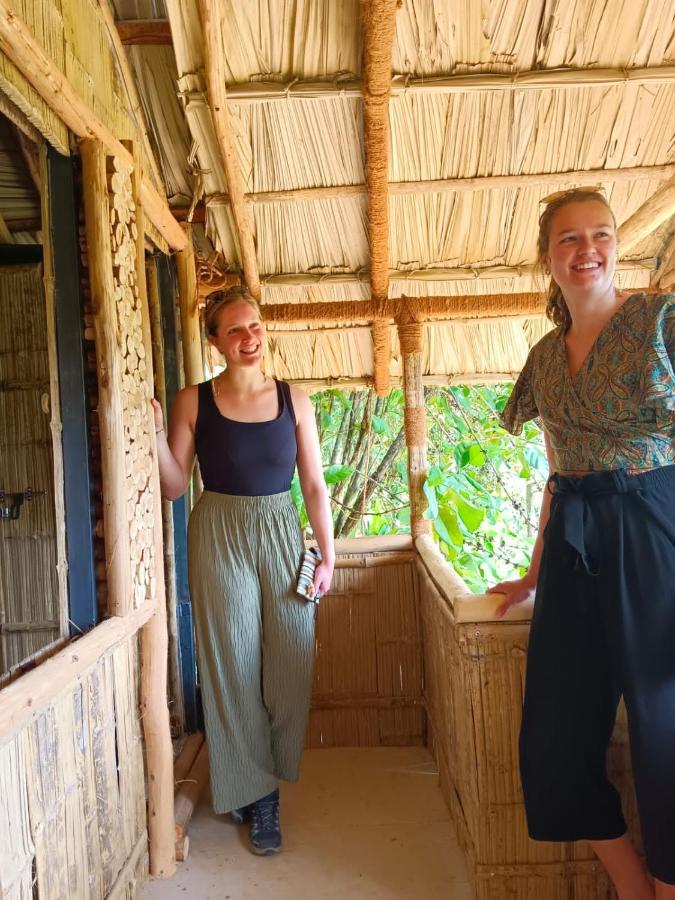 Fab - Bamboo Hut With Open Shower Munnar Extérieur photo
