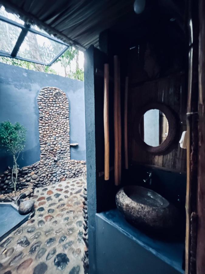Fab - Bamboo Hut With Open Shower Munnar Extérieur photo